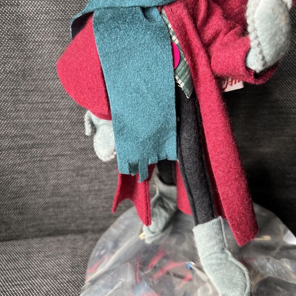 Vintage ANNALEE Ice Skating Doll 11" Skater Winter Top Hat Victorian Christmas - Picture 3 of 10